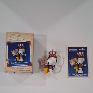 Hallmark Keepsake Ornament, The Winning Ticket, Spotlight on Snoopy Series, 2004